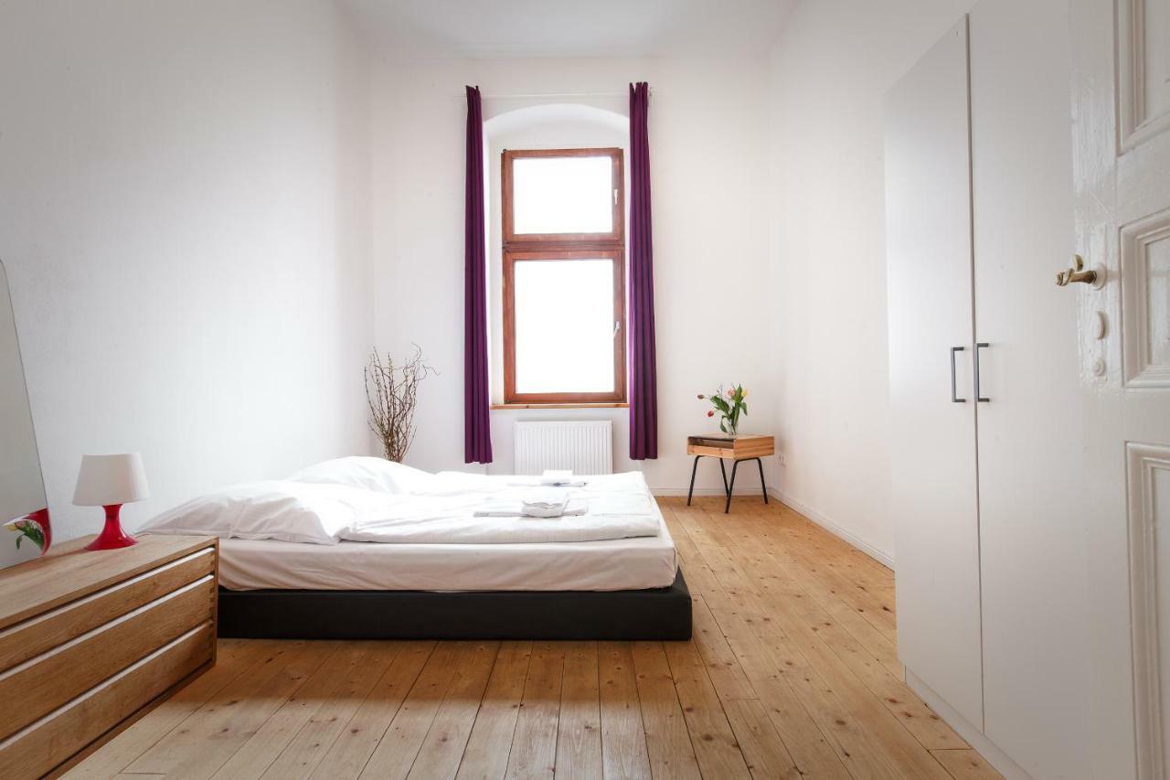 3 Bedroom Apartment Berlino Esterno foto