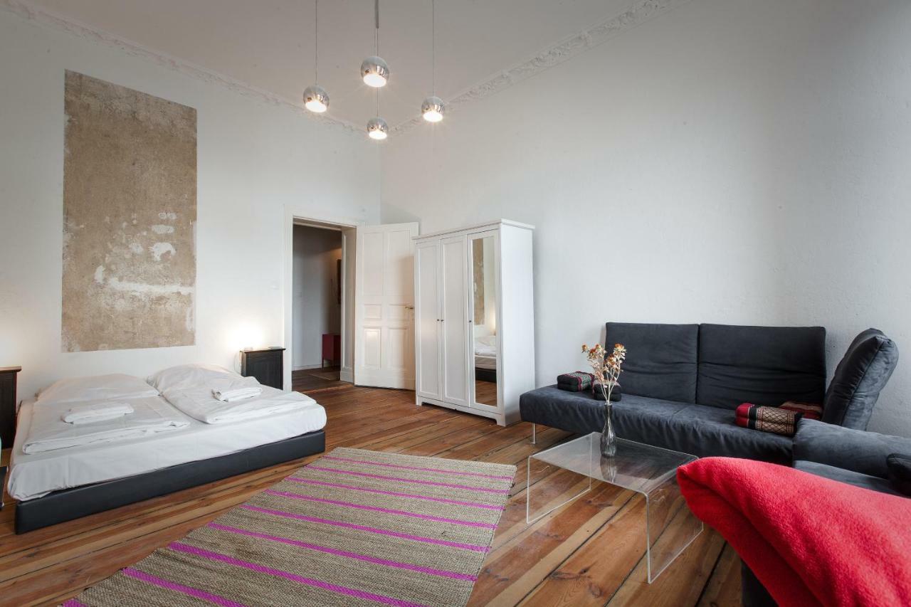 3 Bedroom Apartment Berlino Esterno foto